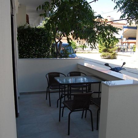 Giorgos Apartments Square Vrasná Extérieur photo